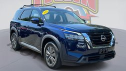 2022 Nissan Pathfinder SV