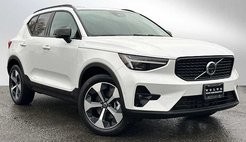 2026 Volvo XC40 B5 Plus