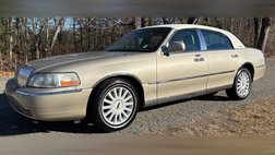 2005 Lincoln Town Car Signature