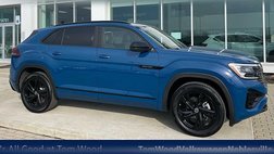2025 Volkswagen Atlas Cross Sport SEL R-Line Black 4Motion