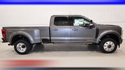 2026 Ford F-450 Super Duty Platinum