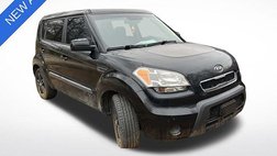 2011 Kia Soul +