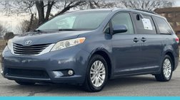 2014 Toyota Sienna XLE 7-Passenger Auto Access Seat