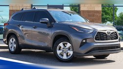 2022 Toyota Highlander LE