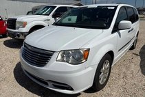 2016 Chrysler Town and Country Touring