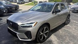 2023 Volvo XC60 B6 Ultimate Dark Theme