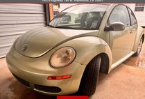 2009 Volkswagen New Beetle Base