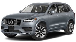 2022 Volvo XC90 T6 Momentum 7-Passenger