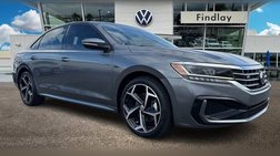 2022 Volkswagen Passat R-Line
