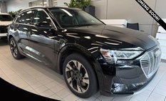 2023 Audi e-tron quattro Premium Plus