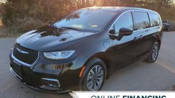 2023 Chrysler Pacifica Hybrid Touring L