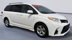 2019 Toyota Sienna LE