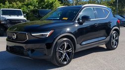 2025 Volvo XC40 B5 Core Bright Theme