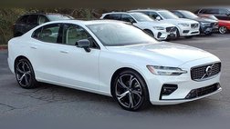 2024 Volvo S60 B5 Ultimate Dark Theme