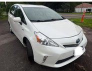 2013 Toyota Prius v Three