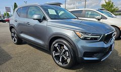 2019 Volvo XC40 T5 Momentum
