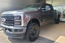 2025 Ford Super Duty F-350 Platinum