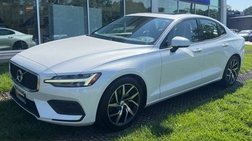 2020 Volvo S60 T5 Momentum