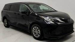 2023 Toyota Sienna LE 8-Passenger