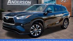 2022 Toyota Highlander Hybrid XLE