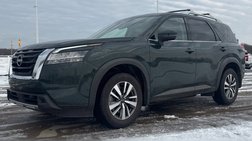 2024 Nissan Pathfinder SL