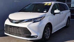 2023 Toyota Sienna XLE