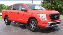 2022 Nissan Titan SV