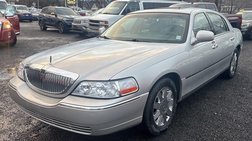 2005 Lincoln Town Car Signature Limited