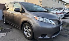2015 Toyota Sienna LE