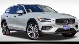 2025 Volvo V60 Cross Country B5 Plus