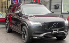 2016 Volvo XC90 T6 Momentum