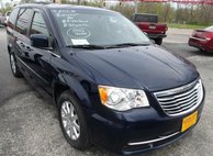 2016 Chrysler Town and Country LX