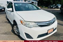 2013 Toyota Camry 4dr Sdn I4 Auto LE (Natl)