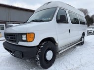 2004 Ford E-Series E-350 SD
