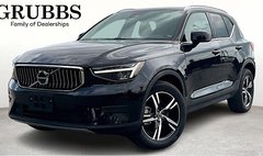 2024 Volvo XC40 B5 Core Bright Theme