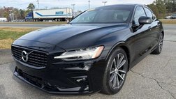 2022 Volvo S60 B5 Momentum