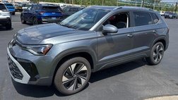 2025 Volkswagen Taos SE 4Motion