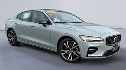 2024 Volvo S60 B5 Core Dark Theme