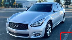 2017 Infiniti Q70 3.7