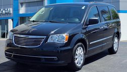 2016 Chrysler Town and Country Touring