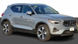 2023 Volvo XC40 B4 Plus Bright Theme