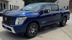 2023 Nissan Titan SV