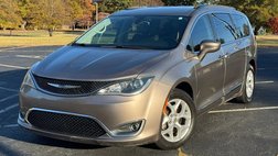 2017 Chrysler Pacifica Touring L FWD