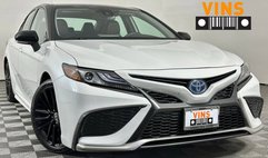 2022 Toyota Camry Hybrid XSE