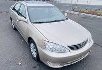 2005 Toyota Camry XLE