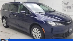 2020 Chrysler Voyager L