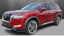 2023 Nissan Pathfinder Platinum