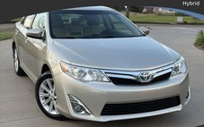 2013 Toyota Camry Hybrid XLE
