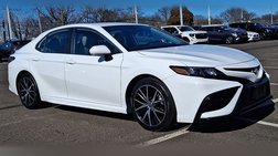 2024 Toyota Camry Hybrid SE