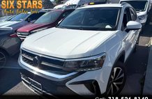 2023 Volkswagen Taos SE 4Motion